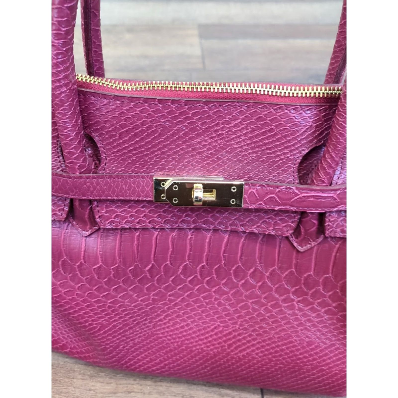 Doublet Gunas New York Hermit Pink Vegan Leather Double Handle Satchel Handbag Womens Large Burgundy Gold Hardware Size ONE SIZE - 2 Thumbnail