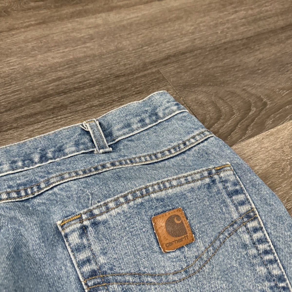 Carhartt × Vintage Essential Vintage 90s Carhartt light wash wide leg jeans Size US 36 / EU 52 - 4 Thumbnail
