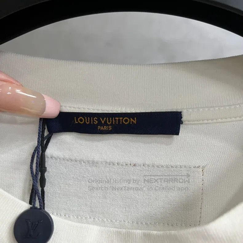 Louis Vuitton Louis Vuitton White Printed Crew Neck Pullover T-Shirt Size US M / EU 48-50 / 2 - 2 Thumbnail