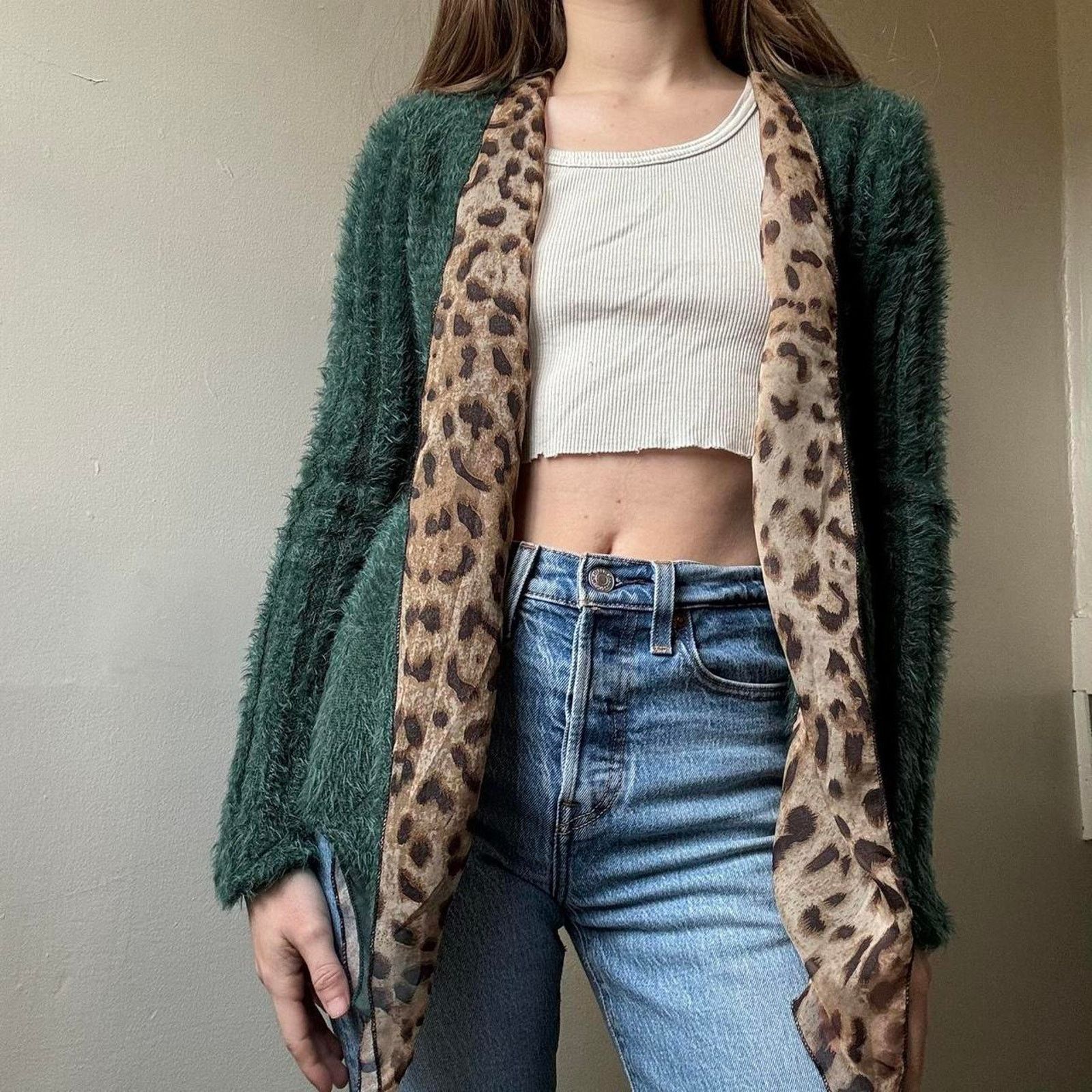 Vintage Vintage Unbranded Green Fuzzy Cheetah Print Cardigan Small Size S / US 4 / IT 40 - 1 Thumbnail