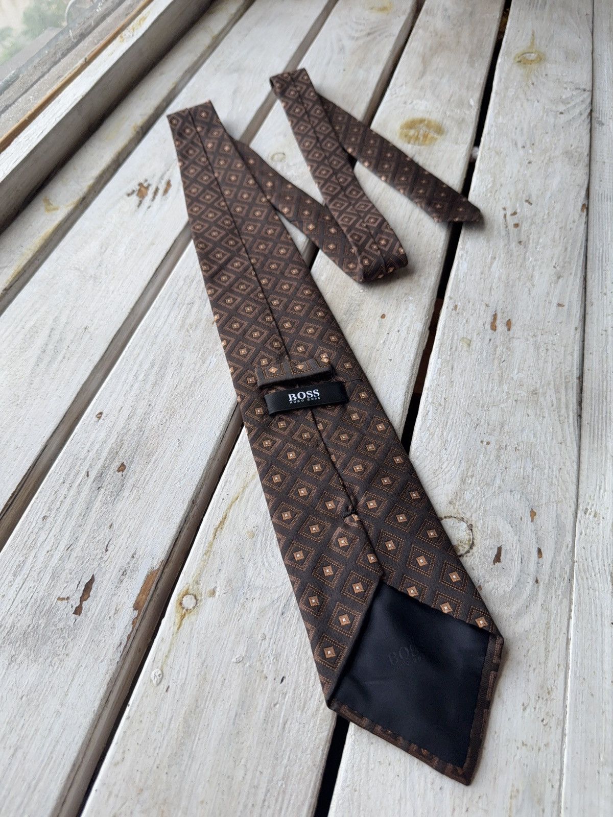 Designer × Hugo Boss Hugo Boss Italy Silk Tie Brown Geometric Diamond Print Size ONE SIZE - 5 Thumbnail
