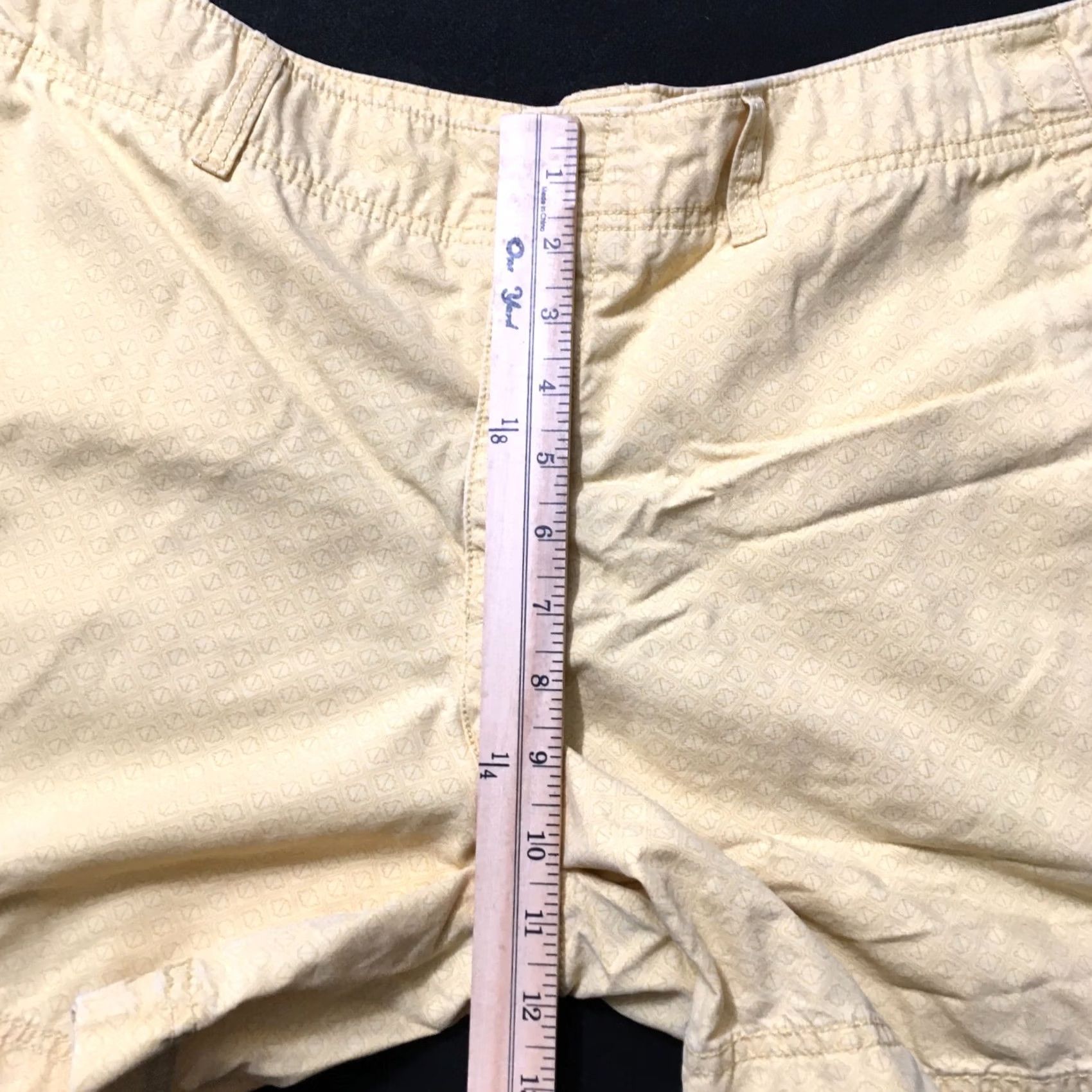 Eddie Bauer Eddie Bauer Shorts Womens 18 Yellow WOMEN SIZE gold geometric Size 40" / US 18 - 2 Thumbnail