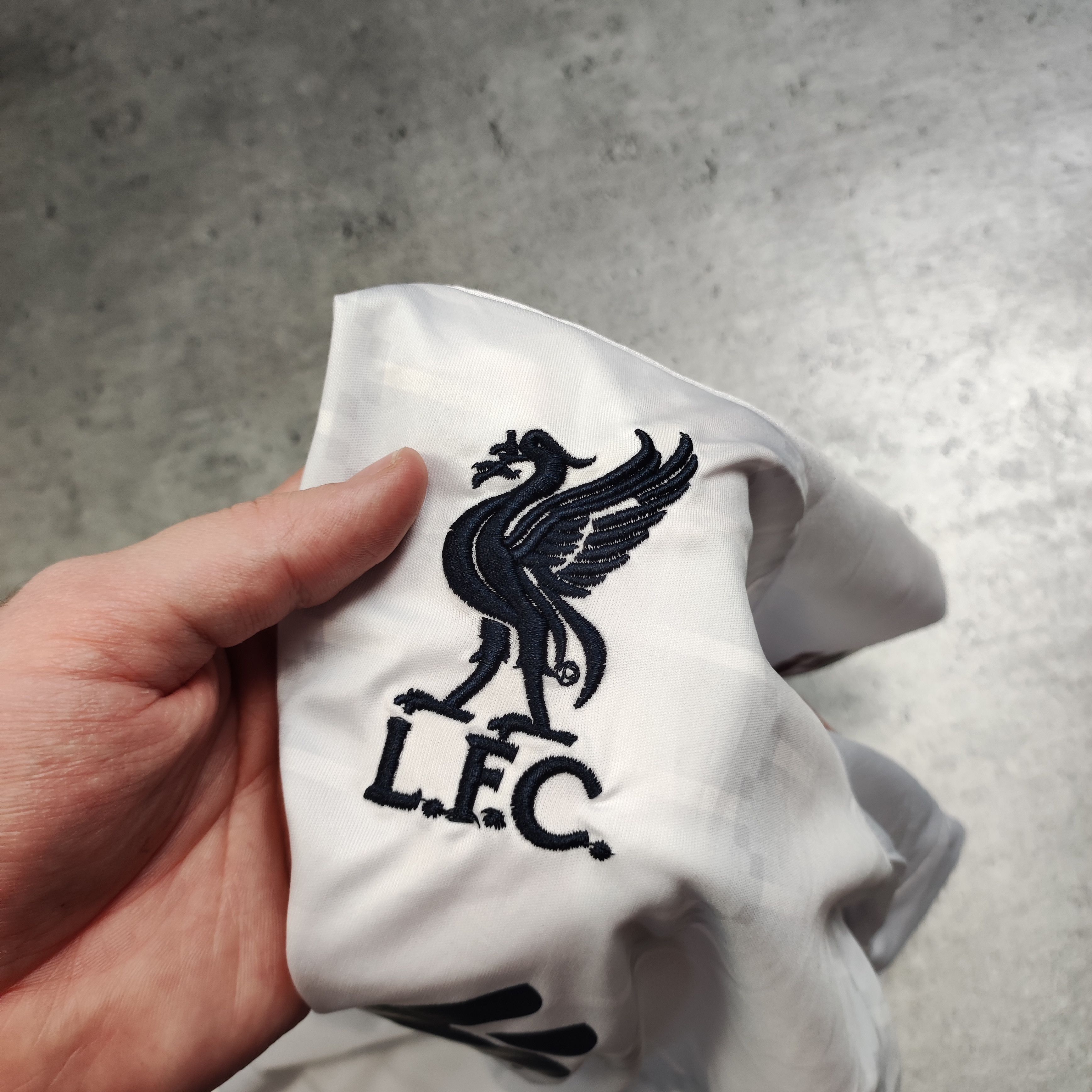 Other RARE Liverpool FC New Balance Football #11 Salah Away Jersey Size US S / EU 44-46 / 1 - 7 Thumbnail