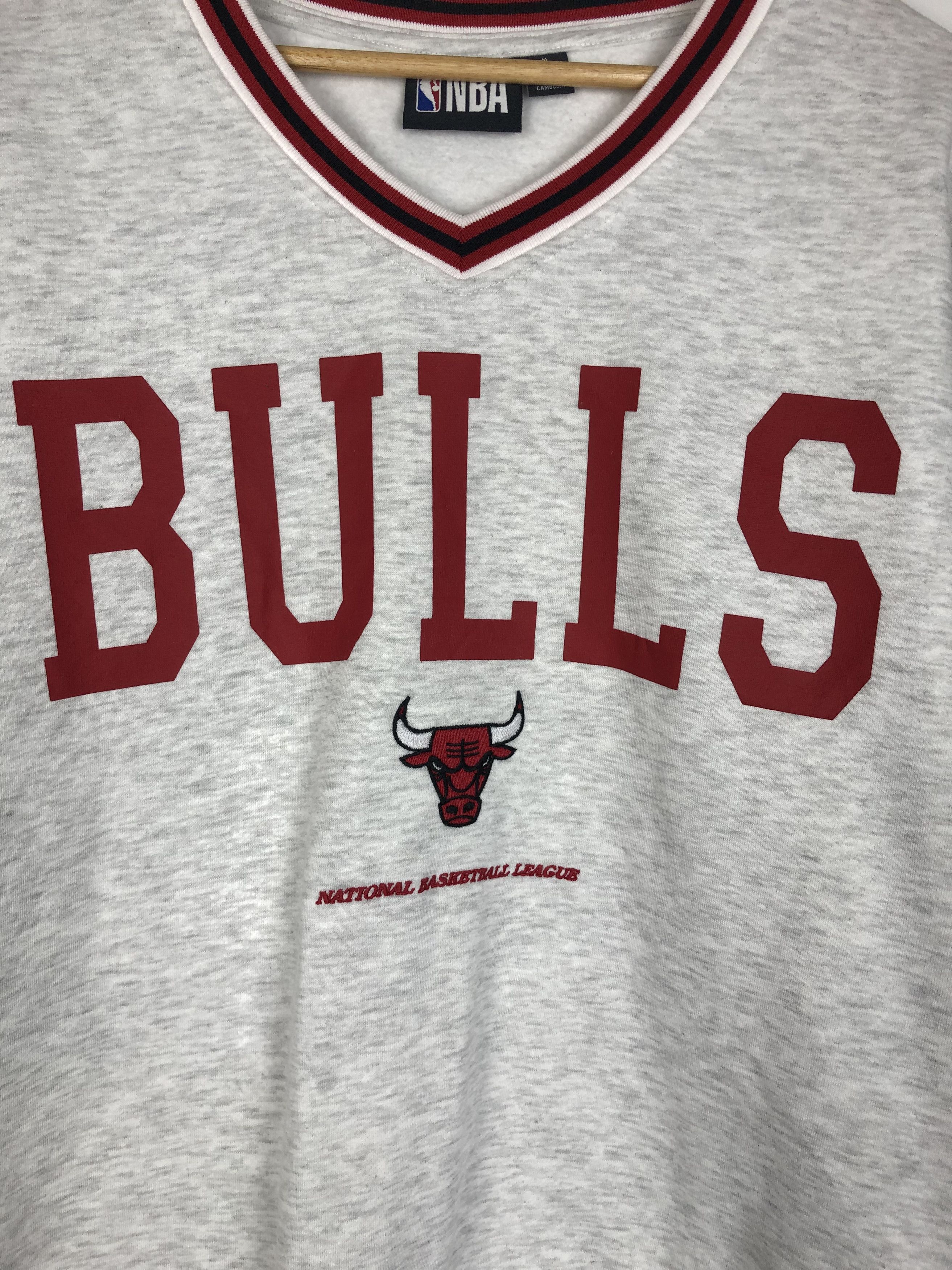 NBA NBA Chicago Bulls Sweatshirt Pullover Gray size M Size US M / EU 48-50 / 2 - 5 Thumbnail