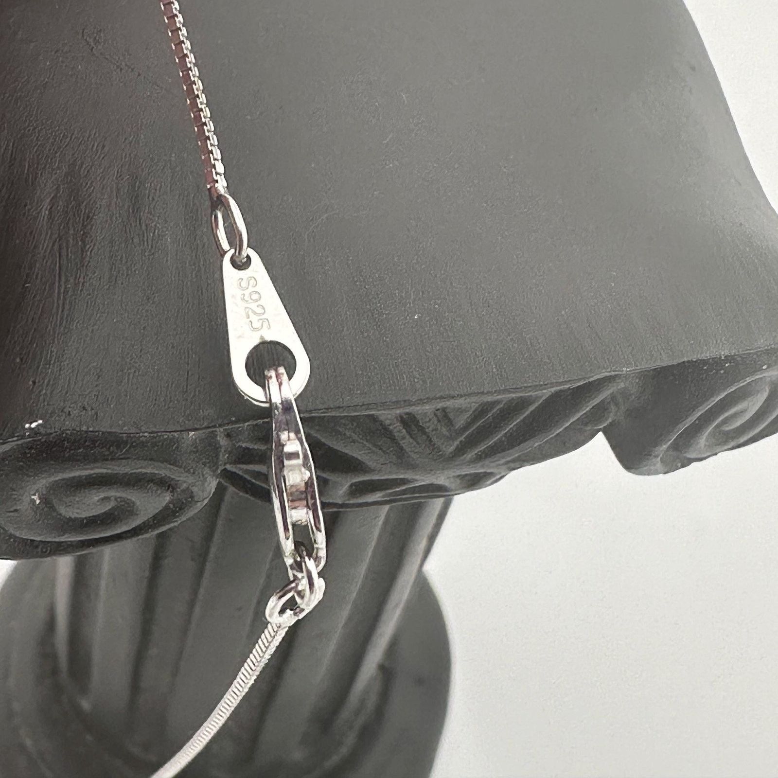 Other Beautiful Black & White Diamond Cluster Pendant Size ONE SIZE - 7 Thumbnail