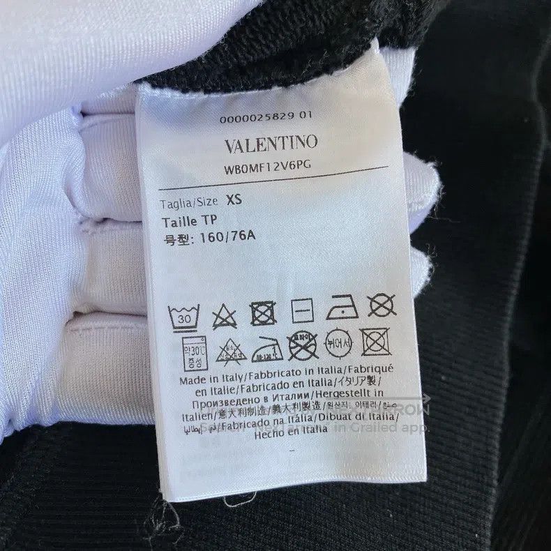 Valentino Valentino Black letter top Size XS / US 0-2 / IT 36-38 - 6 Thumbnail