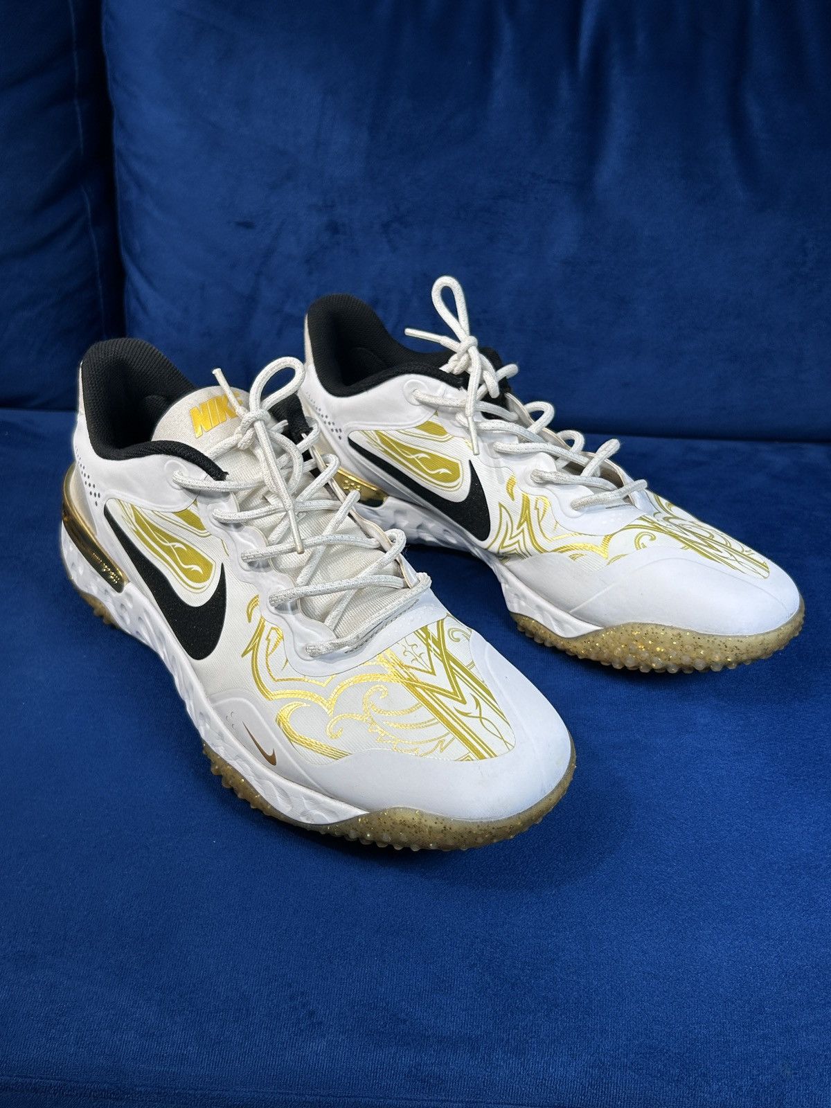 Nike Nike Alpha Huarache Elite 3 Turf Premium US 13 Size US 13 / EU 46 - 2 Thumbnail