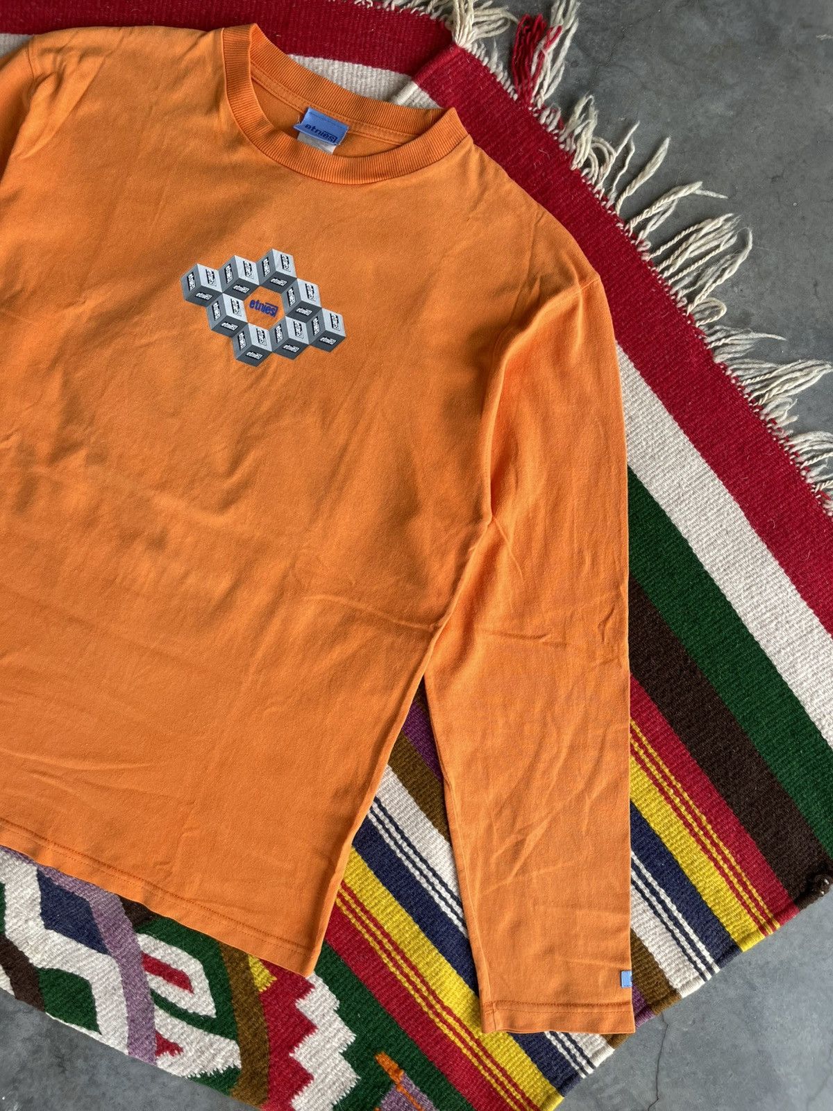 Other VTG 00s Etnies Skateboard L/S Size US M / EU 48-50 / 2 - 2 Thumbnail