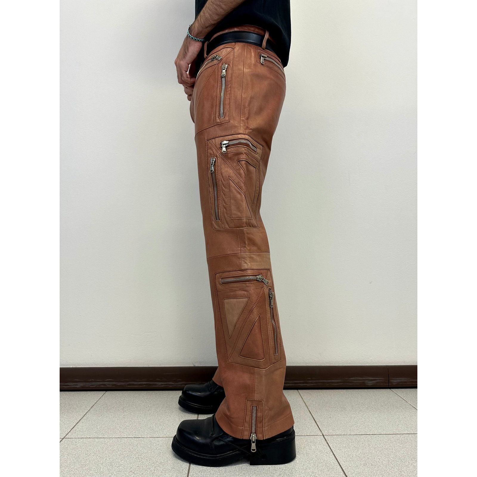 Dolce & Gabbana SS2002 Dolce & Gabbana leather zipper flight cargo pants Size US 34 / EU 50 - 9 Thumbnail