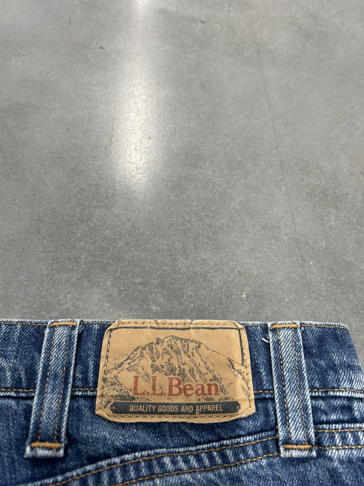 L.L. Bean L.L bean denim jeans Size US 38 / EU 54 - 3 Thumbnail