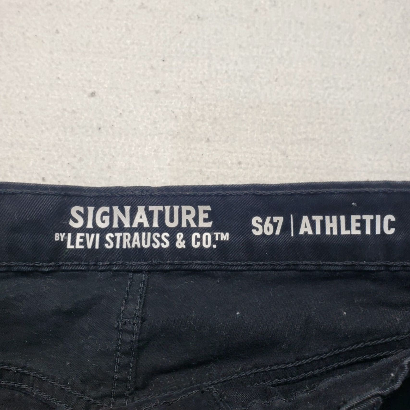 Levi's Levi's Levi Strauss Signature Blue Jean Athletic Straight Leg Jeans Women Size 10 Adult Dark Blue Slim Straight Womens Jeans S67 Signature Blue Jean Size 32" / US 10 / IT 46 - 3 Thumbnail