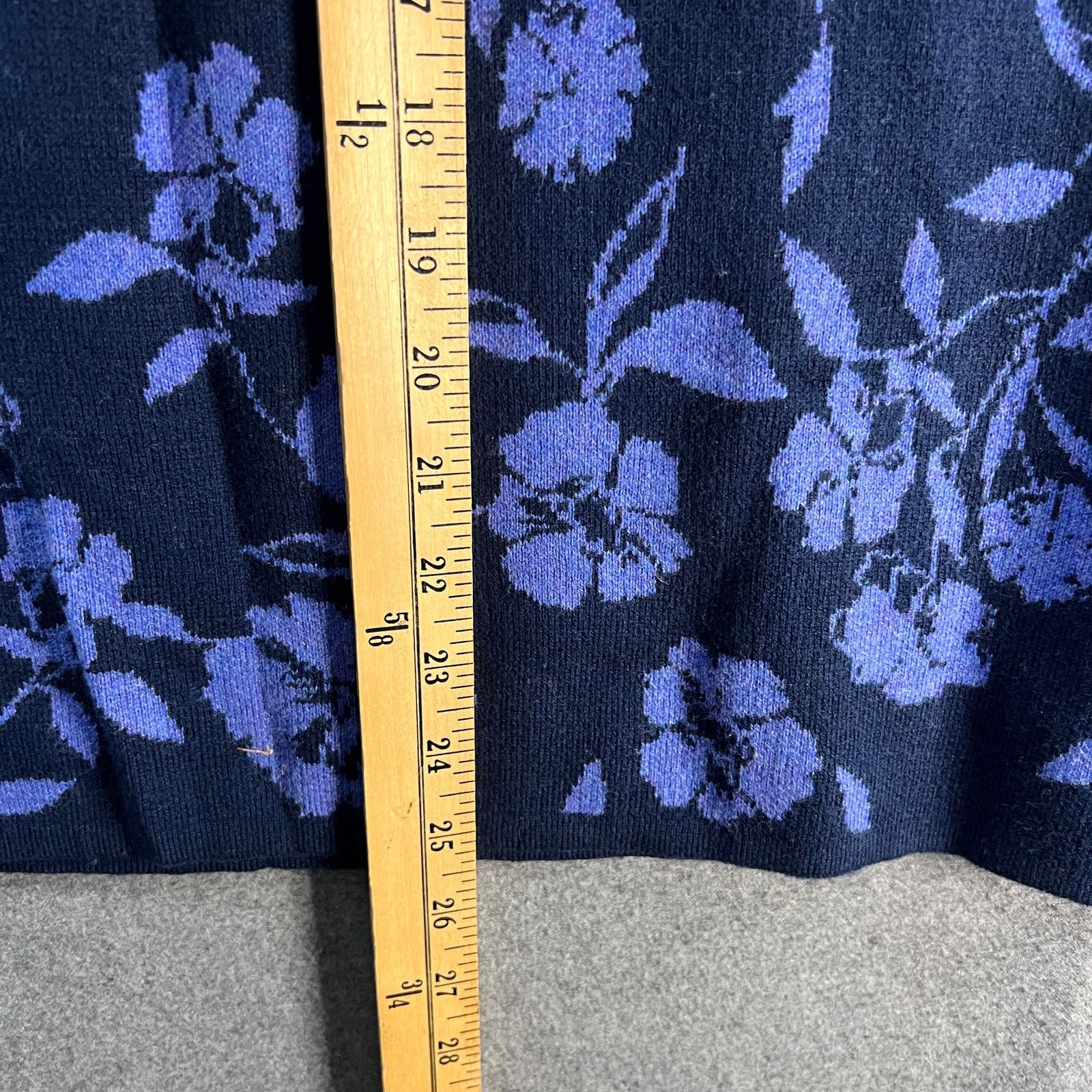 Isaac Mizrahi Isaac Mizrahi LIVE Jacquard Sweater Skirt with Side Size 34" / US 12 / IT 48 - 4 Thumbnail