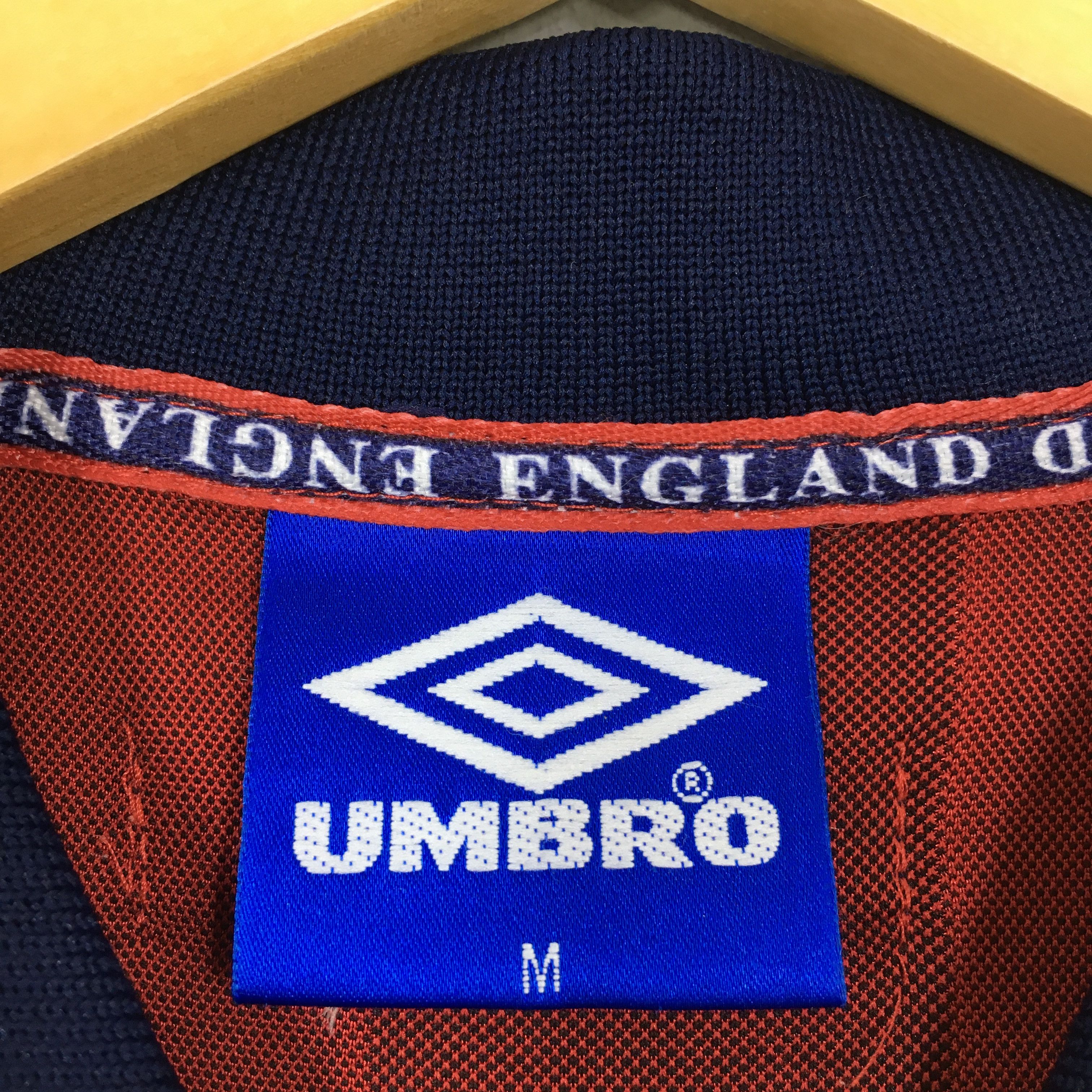 Vintage Vintage 90s Umbro England National Football Team Jersey M Size US M / EU 48-50 / 2 - 6 Thumbnail