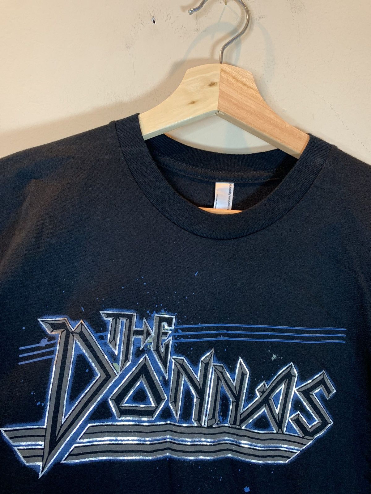 Band Tees × Vintage RARE* Vintage The Donnas USA-Made Band Art Silver Foil Shirt Size US M / EU 48-50 / 2 - 2 Thumbnail