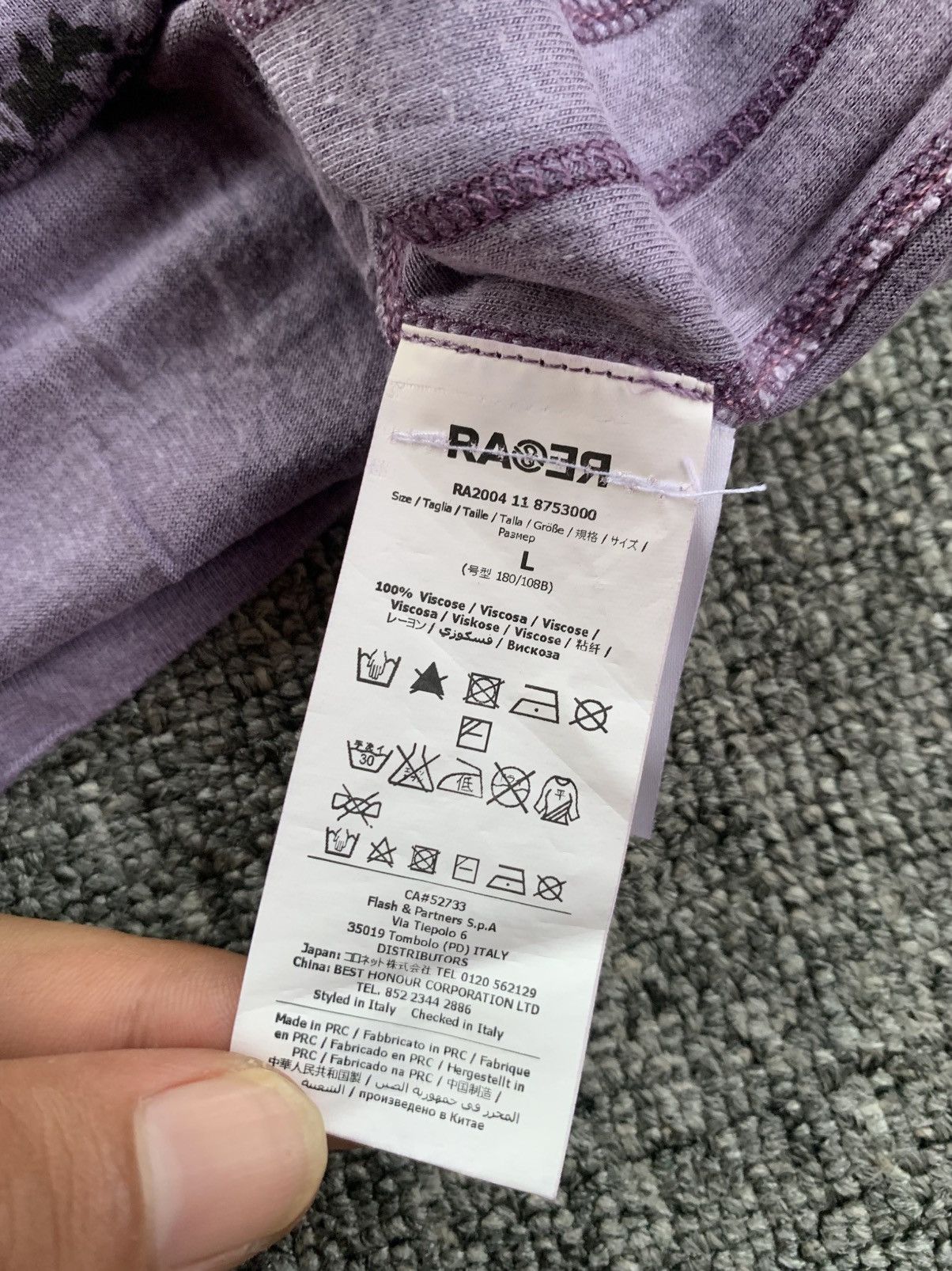Japanese Brand Rarer Die Hard Poem Skull Gothic Distressed Purple Tshirt Size US L / EU 52-54 / 3 - 12 Thumbnail