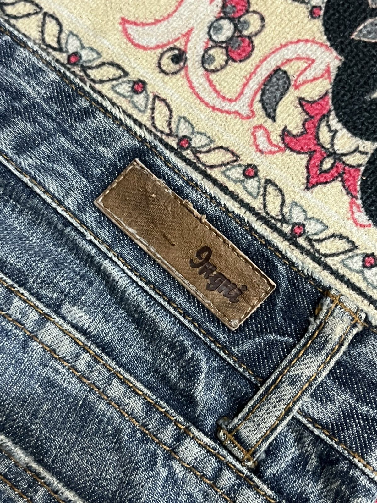 Japanese Brand Japanese Brand Ingni Distressed Blue Washed Flare Jeans Size 28" / US 6 / IT 42 - 7 Thumbnail
