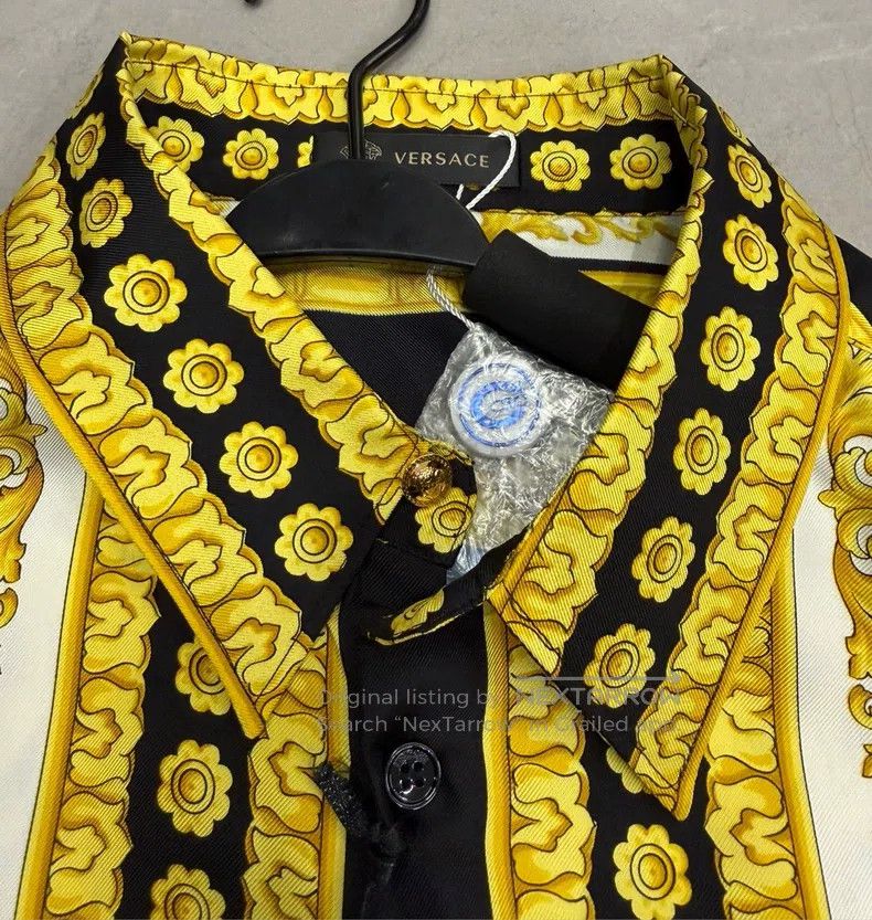 Versace Versace Black and gold Medusa long-sleeved shirt Size US L / EU 52-54 / 3 - 4 Thumbnail