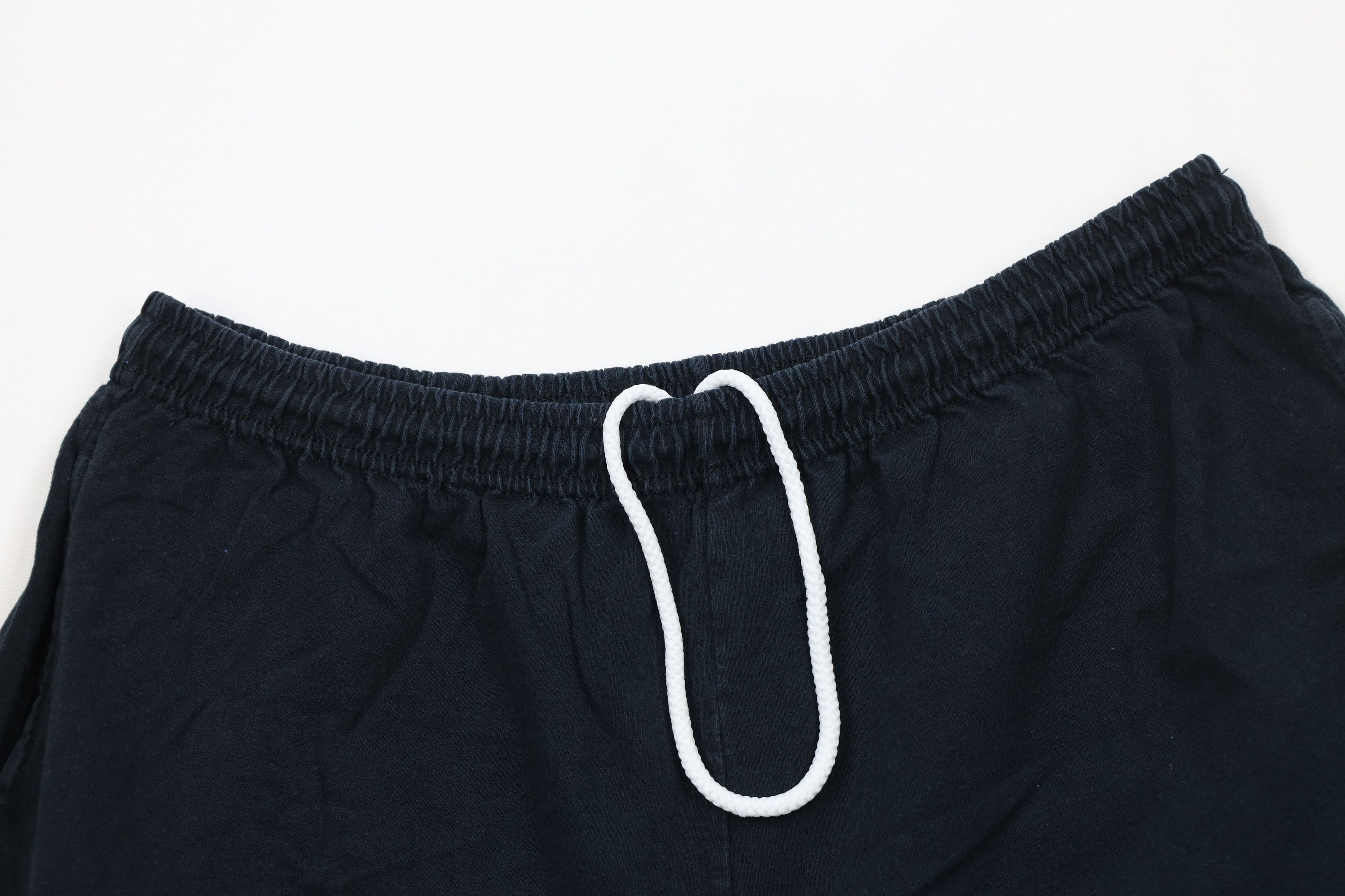 Vintage Vintage 90s Streetwear Blank Above Knee Cotton Shorts Black Size US 36 / EU 52 - 2 Thumbnail