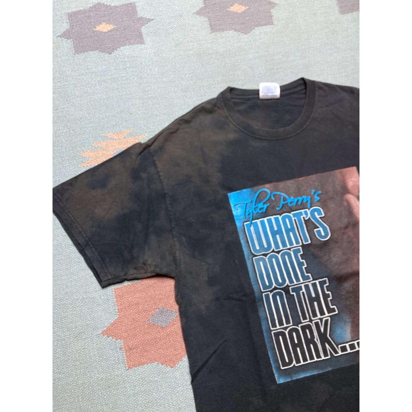 Hanes VINTAGE Hanes T-Shirt Tyler Perry what’s done in the dark movie promo Large Men L Black Graphic Shirt Movie Mens Size US L / EU 52-54 / 3 - 4 Thumbnail