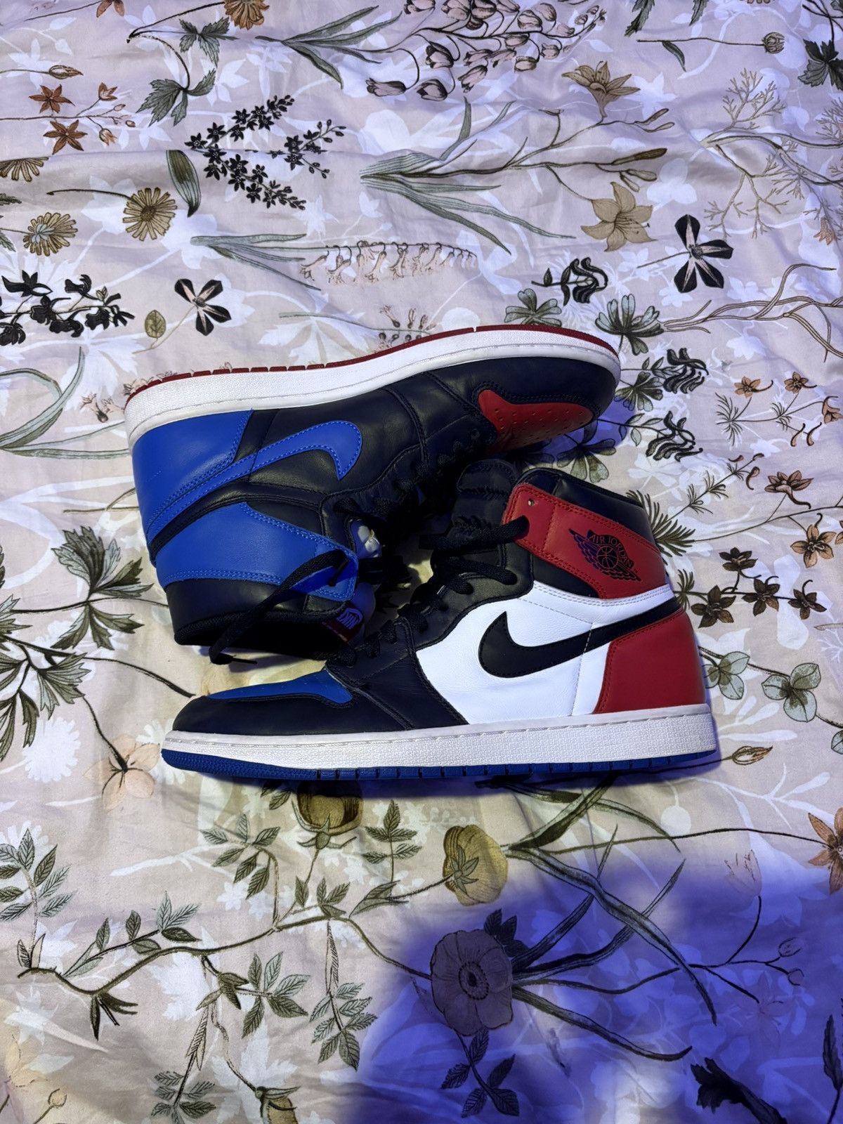 Jordan Brand Jordan 1 High Top 3 Size US 12.5 / EU 45-46 - 2 Thumbnail