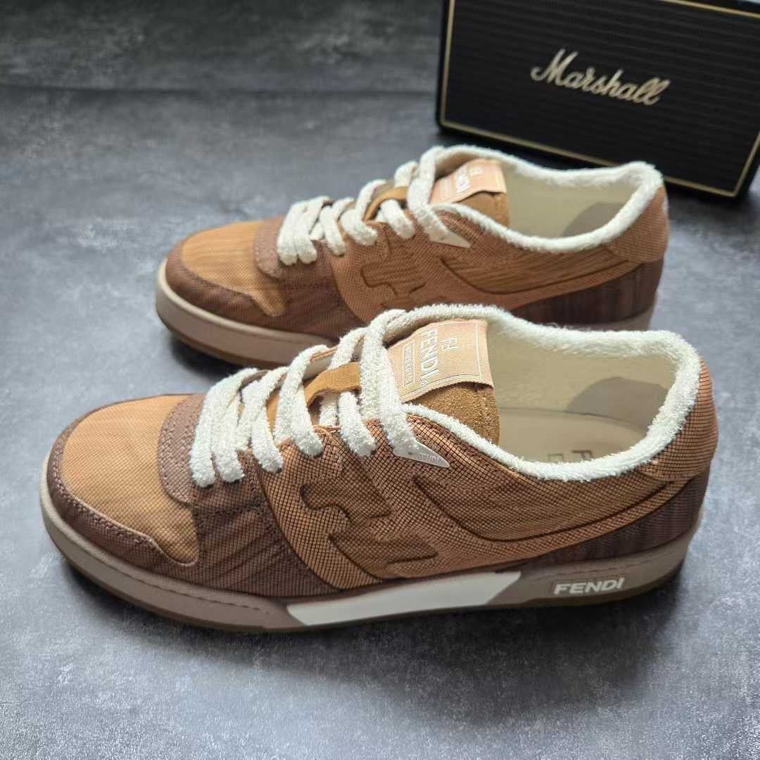 Fendi Fendi Brown Lowtop Sneakers 9 Men Size US 9 / EU 42 - 1 Thumbnail