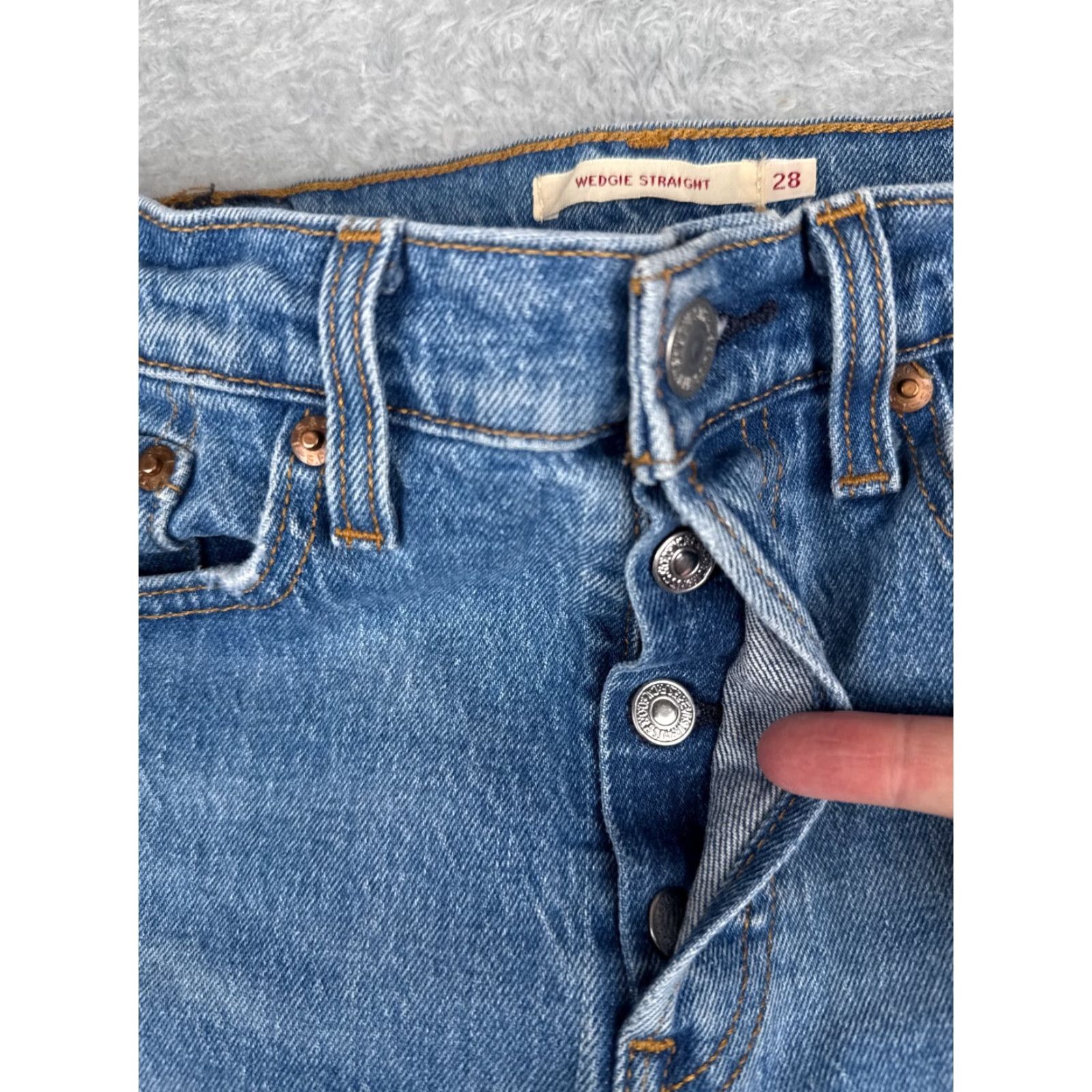 Levi's Levi's Wedgie Fit Jeans Women 28 Blue Denim Distressed Button Fly 28x24 Regular Straight Size 28" / US 6 / IT 42 - 5 Thumbnail