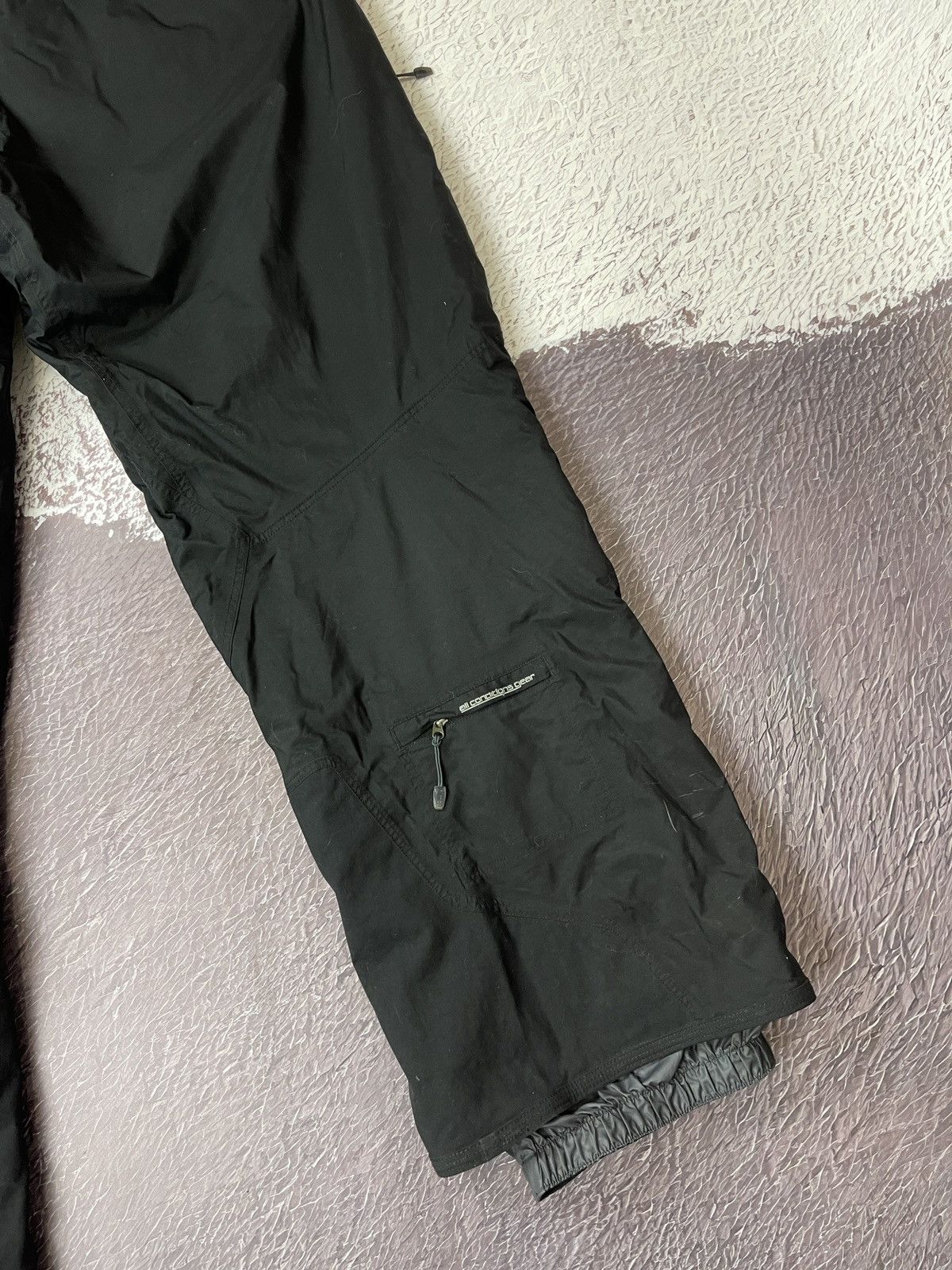 Nike ACG Nike ACG vintage y2k black outdoor snow pants ski Size US 38 / EU 54 - 14 Thumbnail