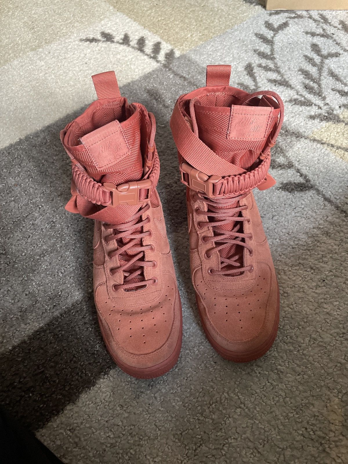 Nike Nike sf Air Force 1 ‘Dusty Peach’ Size US 9.5 / EU 42-43 - 3 Thumbnail