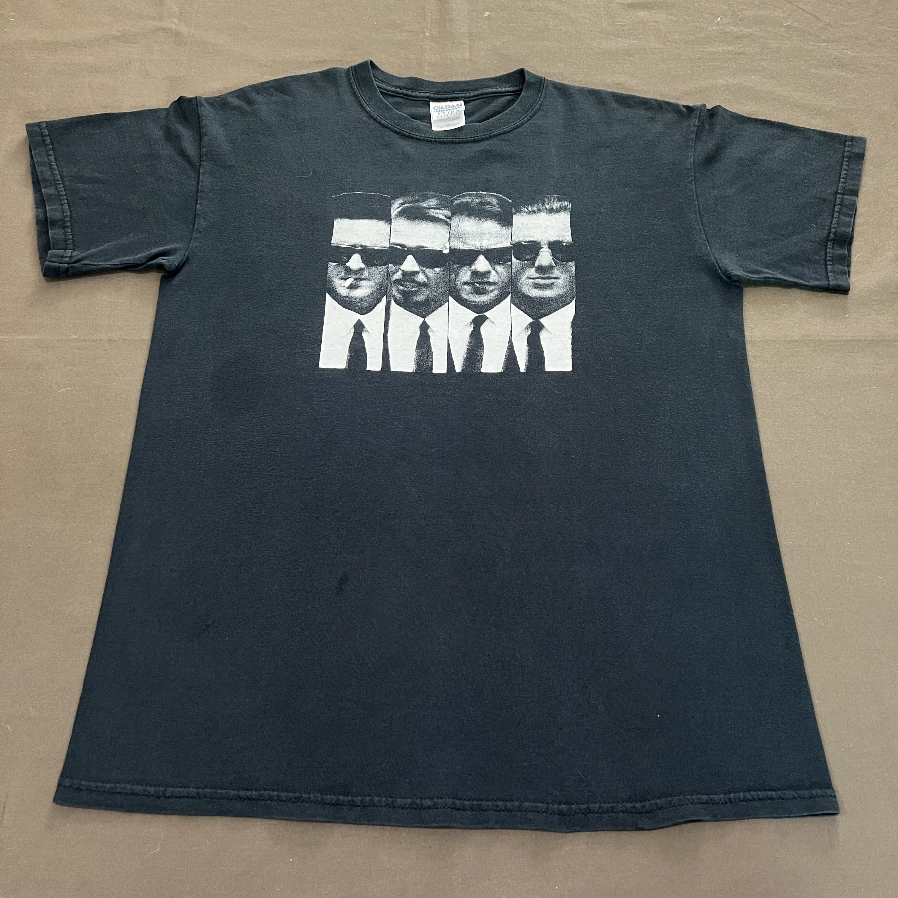 Vintage Vintage Y2K Reservoir Dogs Quentin Tarantino cult movie Tee Size US M / EU 48-50 / 2 - 4 Thumbnail