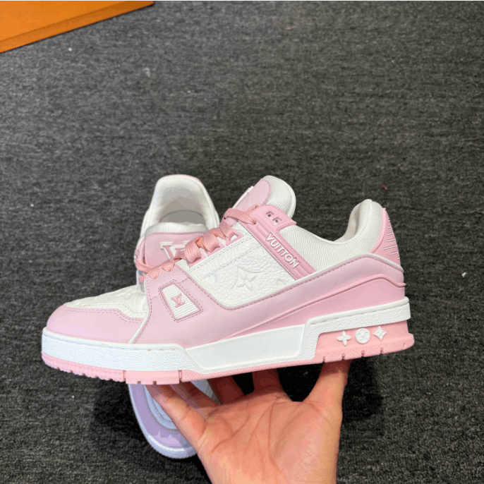 Louis Vuitton Louis Vuitton Low-Top Sneakers Size US 10 / IT 40 - 1 Thumbnail