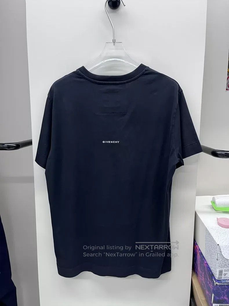 Givenchy Givenchy Black Short Sleeve Size US S / EU 44-46 / 1 - 2 Thumbnail