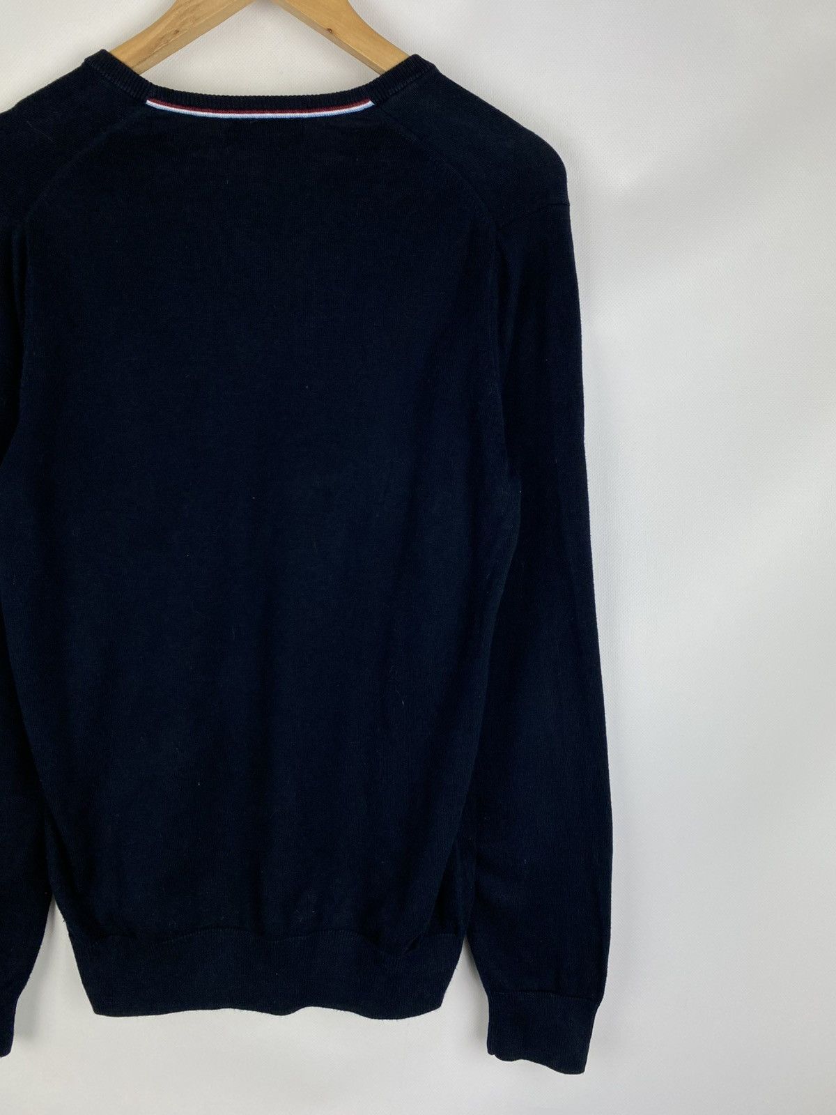 Fred Perry Fred Perry men’s v-neck cotton sweater pullover size S Size US S / EU 44-46 / 1 - 14 Thumbnail