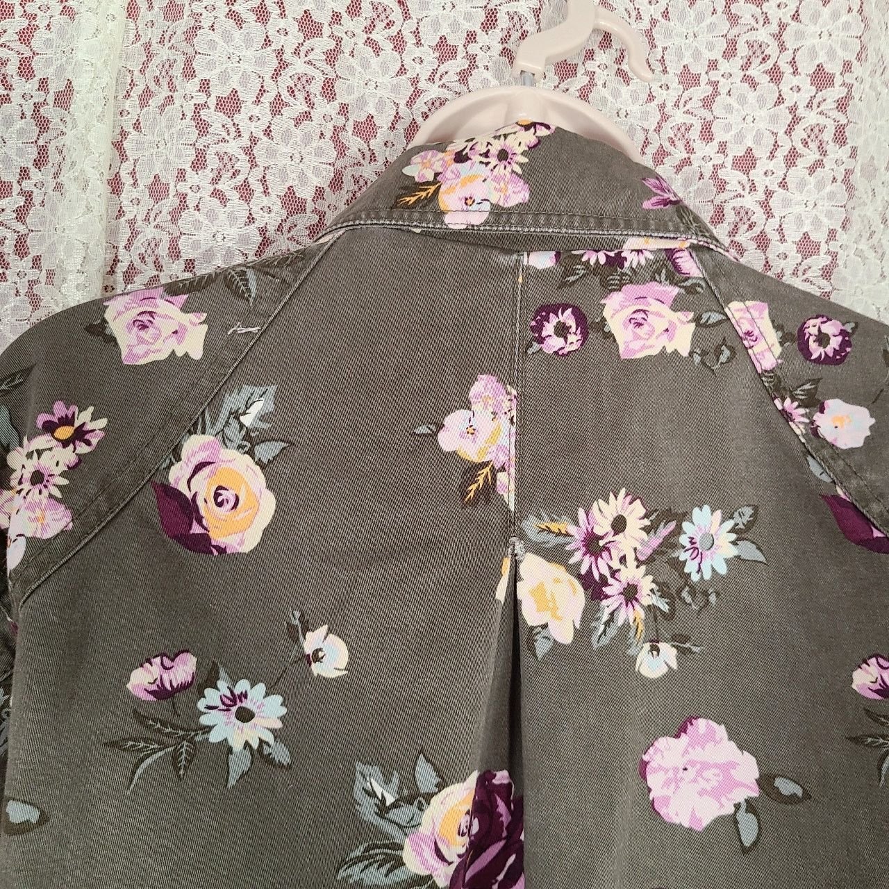 Levi's Levi's oversized green floral cargo thin jean jacket size xs Size XS / US 0-2 / IT 36-38 - 14 Thumbnail