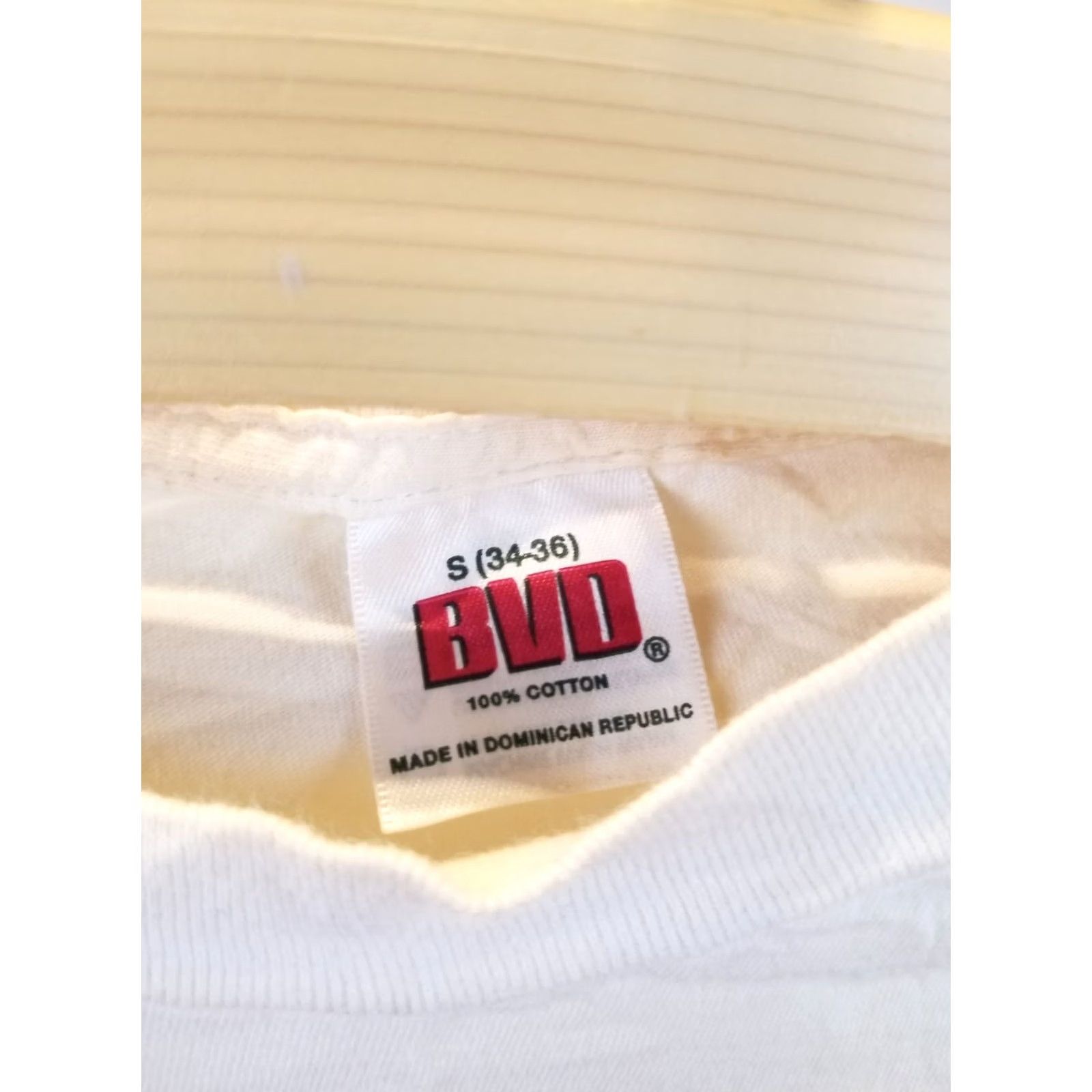Vintage VINTAGE B.V.D. COTTON BLANK FADED THRASHED WHITE T-SHIRT SZ SMALL Shirt Mens 90s USA VINTAGE Size US S / EU 44-46 / 1 - 2 Thumbnail