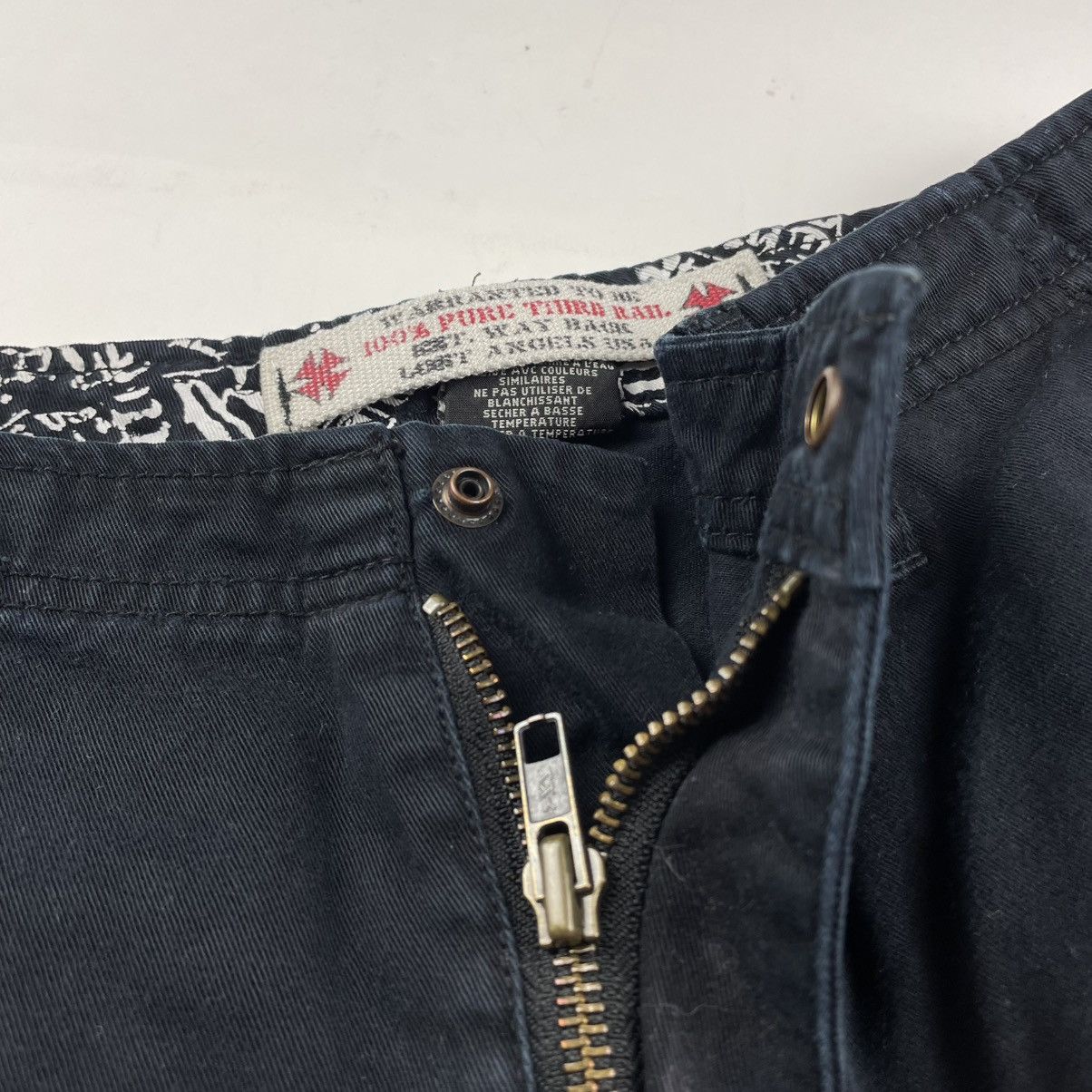 3RD THIRD RAIL SHORTS Size 30 Y2K Skateboard Cargo Grunge