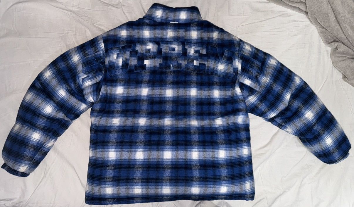 Supreme Supreme FW 22 Grey reversible blue flannel puffer jacket Size US M / EU 48-50 / 2 - 2 Thumbnail