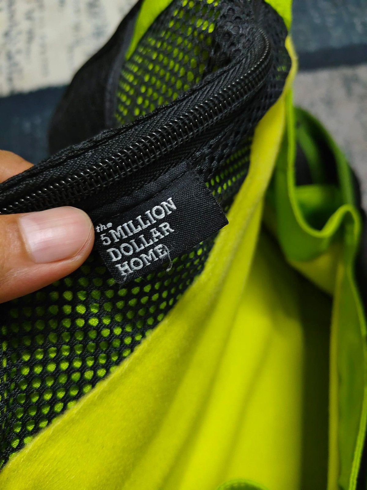 Crumpler CRUMPLER Limited Edition 5 Million Home Camera Shoulder Bag Size ONE SIZE - 4 Thumbnail