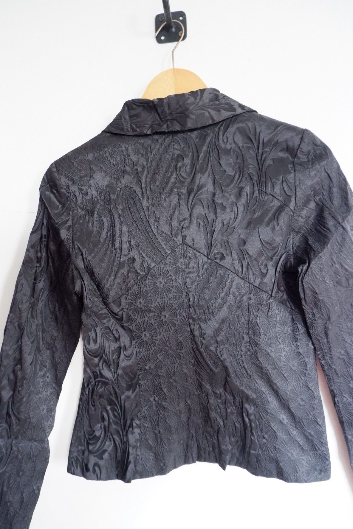 If Six Was Nine × Japanese Brand Vintage NERO Japan Embosses Rayon Cropped Blazer Jacket Size S / US 4 / IT 40 - 5 Thumbnail
