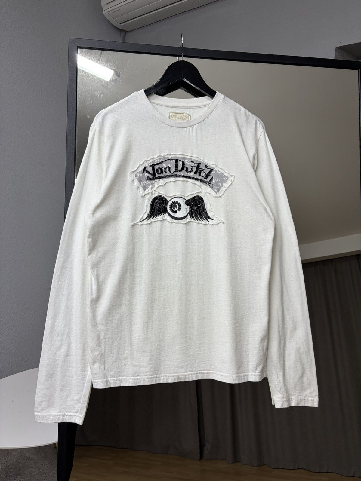 Von Dutch Vintage y2k Von Dutch White Longs-levee Embossed Logo Tee Size US XL / EU 56 / 4 - 1 Thumbnail