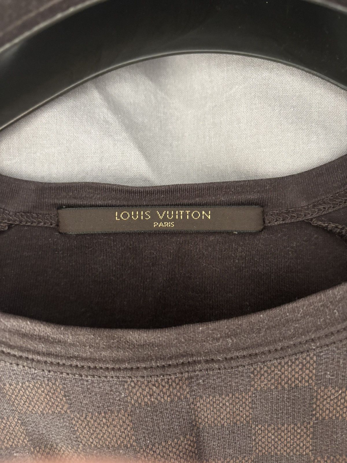 Louis Vuitton Louis Vuitton Brown Damier Print T-Shirt Size US XL / EU 56 / 4 - 4 Thumbnail