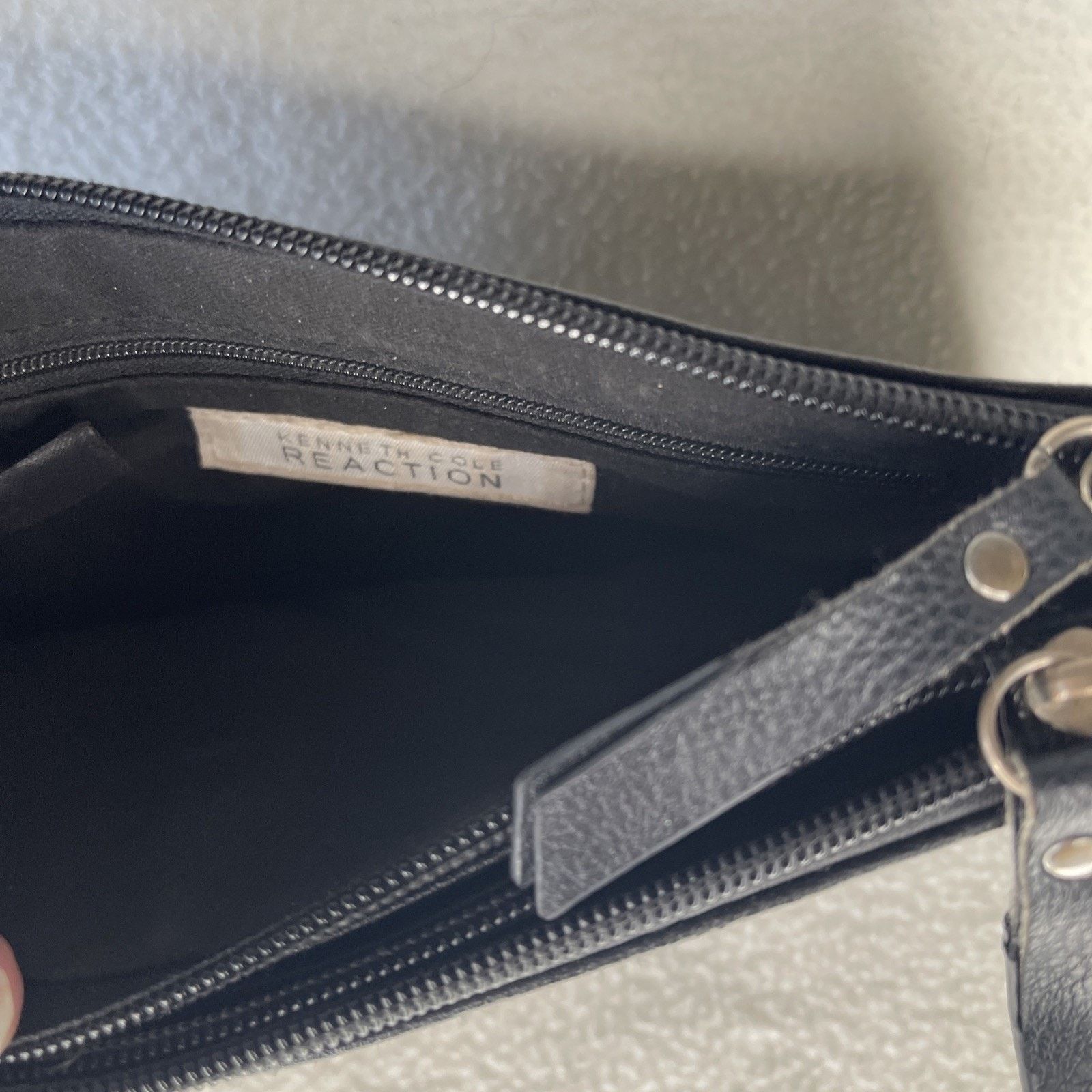 Kenneth Cole Kenneth Cole Small Purse Handbag Soft Leather Crossbody Bag Size ONE SIZE - 5 Thumbnail