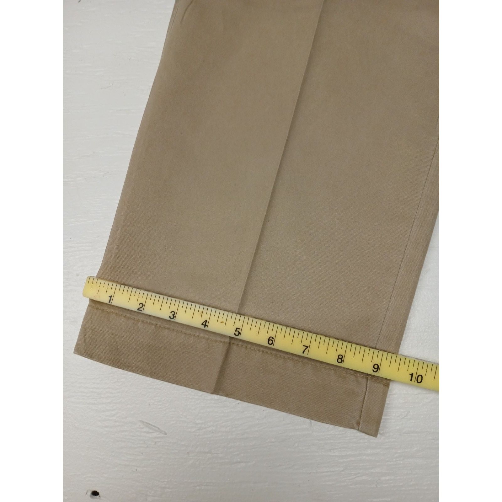 Izod Izod (38x30) Classic Chino Style Khaki Beige Dress Pants Size US 38 / EU 54 - 2 Thumbnail