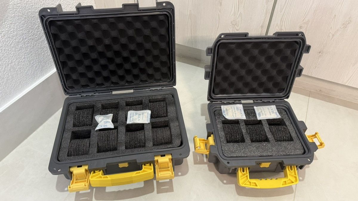 Invicta Invicta 3 & 8 Slot Collector Dive Cases Gray w/Yellow Handle Size ONE SIZE - 6 Thumbnail