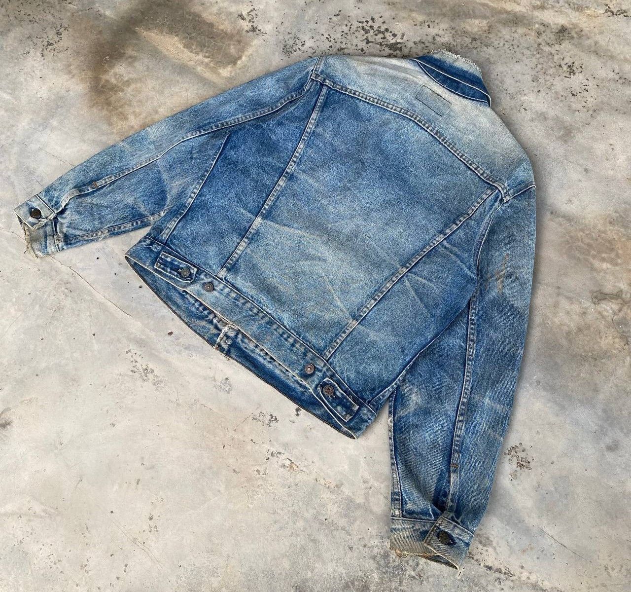 Levi's A BEAUTY PIECES LEVIS VINTAGE CRAZY FADED DISTRESSED DENIM Size US M / EU 48-50 / 2 - 9 Thumbnail