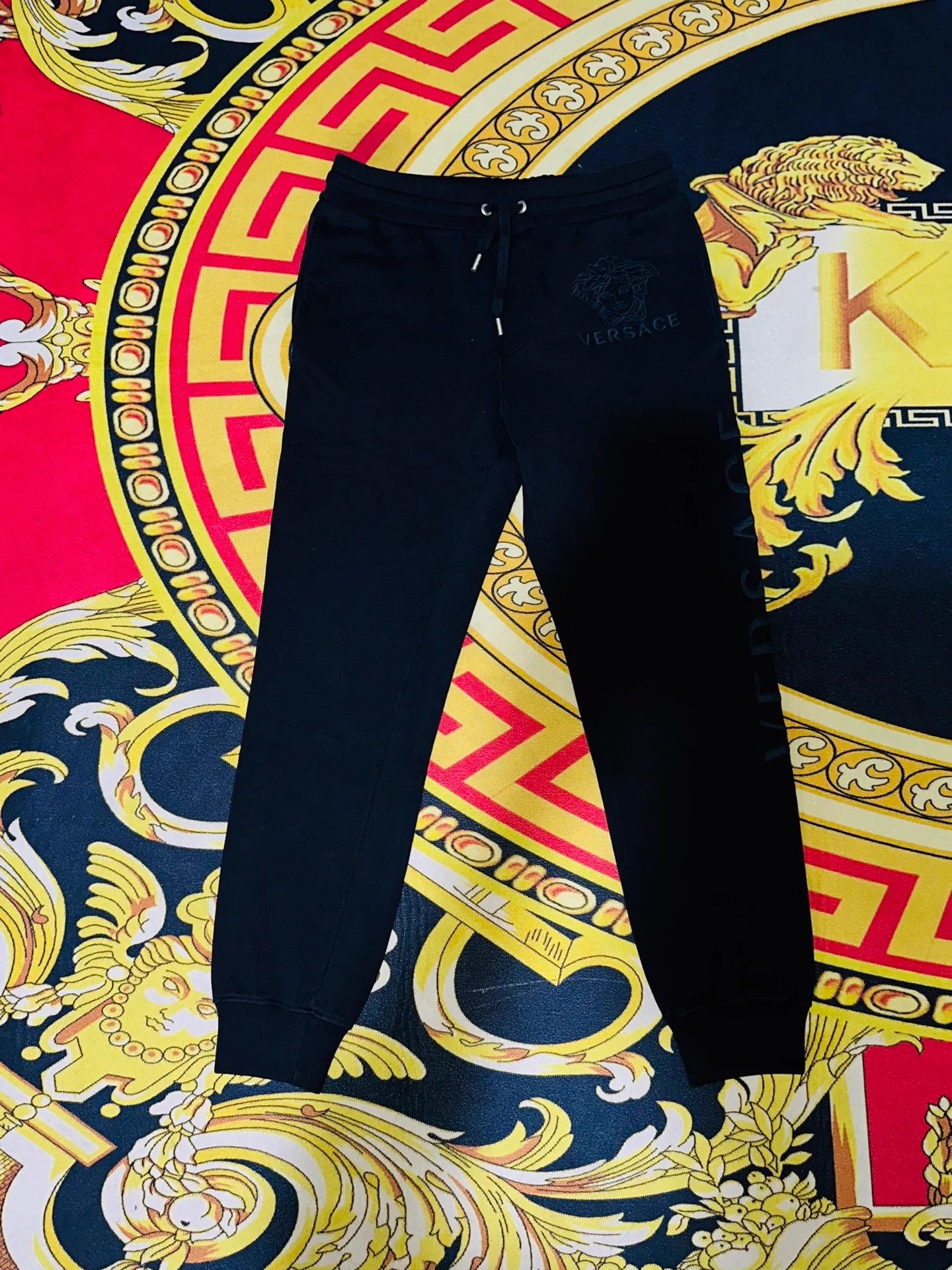 Versace Versace Medusa Head Embroidered Casual Pants Men's S Size US 30 / EU 46 - 1 Thumbnail