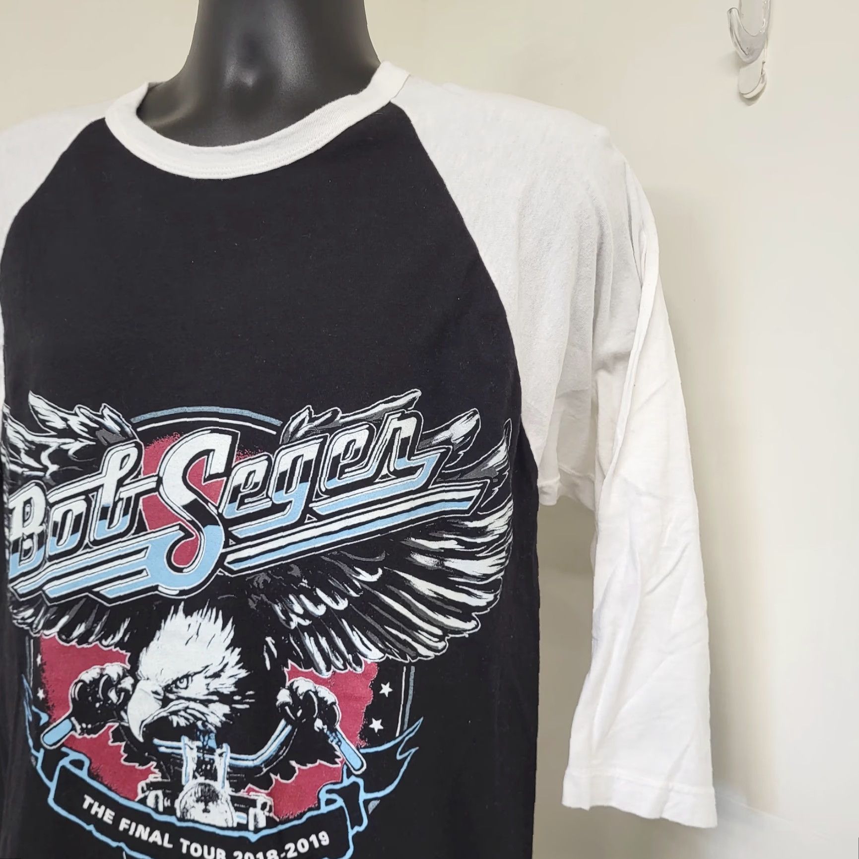 Vintage Bob Segar Tshirt Mens Size M Black & White Final Tour 2018-2019 Raglan Sleeve Graphic Print Aerosmith Tultex Rock Shirt Mens Size US M / EU 48-50 / 2 - 3 Thumbnail