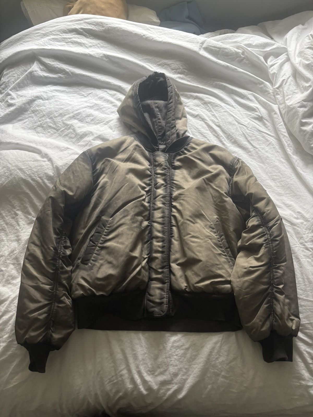 No Faith Studios NFS REVERSIBLE ONYX BOMBER JACKET BEIGE Size US L / EU 52-54 / 3 - 1 Thumbnail
