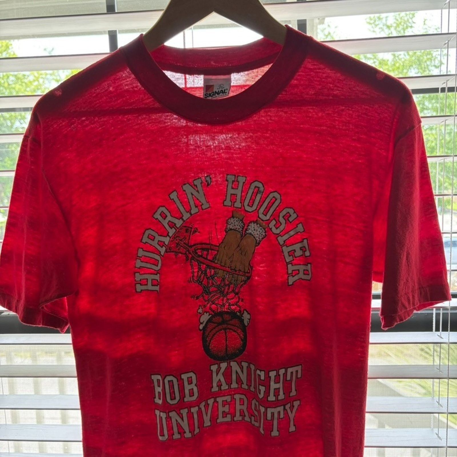 Vintage Vintage Indiana University T-Shirt Men’s Size S Red 1980s Size US S / EU 44-46 / 1 - 1 Thumbnail