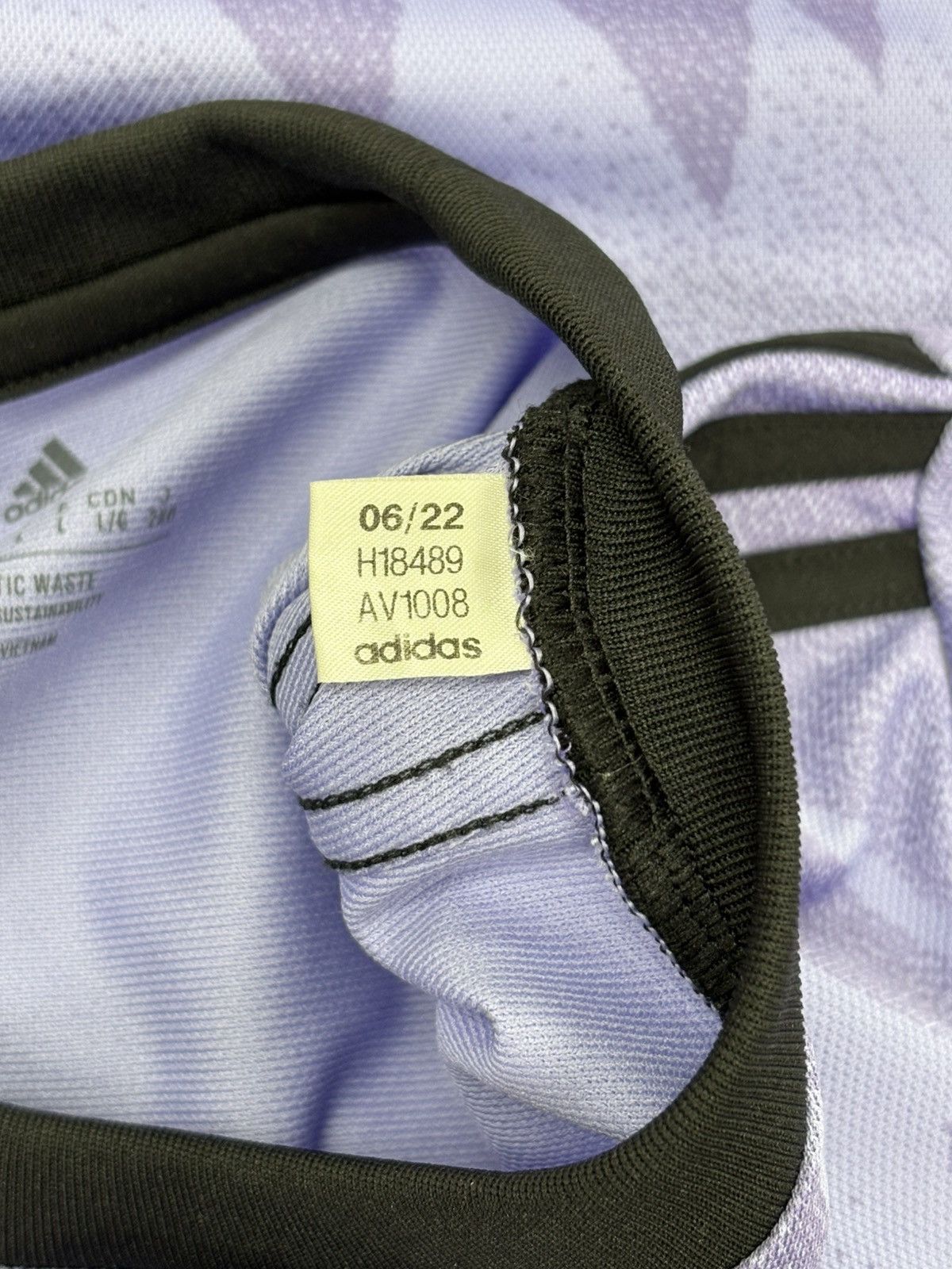 Adidas Adidas Real Madrid 2022/23 Authentic Away Jersey Size US L / EU 52-54 / 3 - 4 Thumbnail