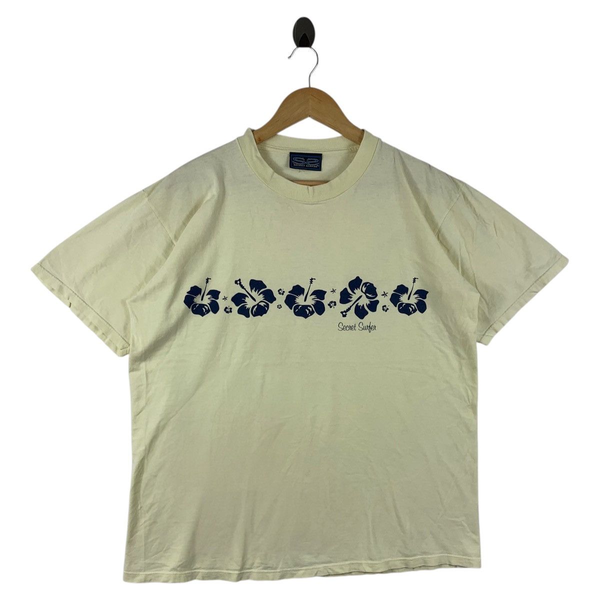 Other Vintage Secret Surfer Hibiscus Graphic Tee Size US L / EU 52-54 / 3 - 1 Thumbnail